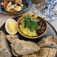 pancakes & scrambled non-egg at Plant B in Antwerpen