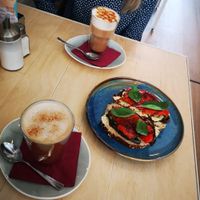 Great Chai latte and hummus sandwich at Plant B in Antwerpen