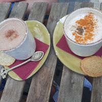 Spicy hazelnut latte and hot chocolate at Plant B in Antwerpen