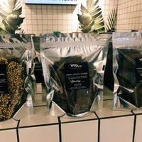 Raw crackers  at YayaRaw in Izmir