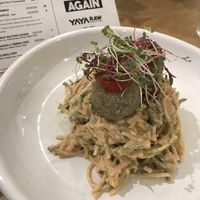 Raw zucchini spaghetti  at YayaRaw in Izmir