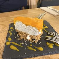 Mango cheesecake #Veganuary at DaTerra - Foz do Douro in Porto