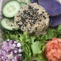 « Tuna » salad  at Herbivores in Kailua Kona