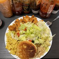 Amazing Mac and cheese and southern fried jackfruit. The portion is so huge you can’t see the amazing lentil, spinach, and sweet potato curry underneath the saladd  at Deserted Cactus in South East London