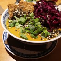 Curry bowl at Het Strand - The Strand in Leuven