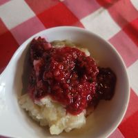 small dessert😋 at El Arbol de la Vida - Maybe closed in Medellin