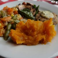 Menu main dish at El Arbol de la Vida - Maybe closed in Medellin