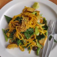 Yellow noodles with vegetables and tofu at Pinto Restaurant in Koh Lanta