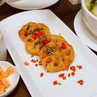 Fried Lotus root  at Jujube Tree 枣子树素餐厅 - 成都铂金城店 in Chengdu