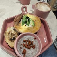 English breakfast con pumpkin spice latte con Soya vainilla! #Veganuary at Pulpa Amor Liquido  in Mexico City