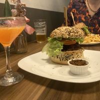 Burgers and drinks  at Lechuga in Caxias Do Sul