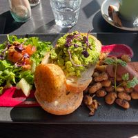 Avocado and Edamame mash at Raw Sugar Cafe in Christchurch