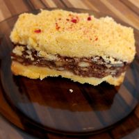 Vegan apple pie at Namai be Gliuteno in Klaipeda