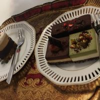 Cakes and brownie at Namai be Gliuteno in Klaipeda