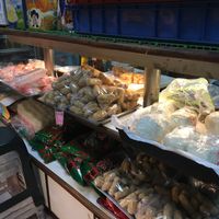 More goodies at Xīn Xīn YīYuán Táng  鑫鑫一元堂 in Taipei