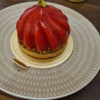 Es ácido y no tan dulce, un balance perfecto at Pastelería y Panadería Sinfonía in Santiago