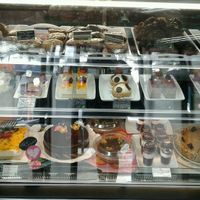 oferta de pastelería vegaba at Pastelería y Panadería Sinfonía in Santiago