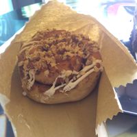 Cinnamon bun at Pastelería y Panadería Sinfonía in Santiago