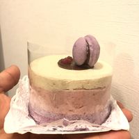 Cheesecake de frutos rojos, veganos y GF at Pastelería y Panadería Sinfonía in Santiago