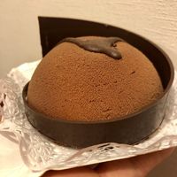 Tiramisu, vegano y GF at Pastelería y Panadería Sinfonía in Santiago