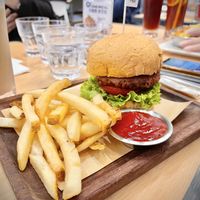 Yummy beyond meat burger !!! at Green Common - Park Central in New Territories