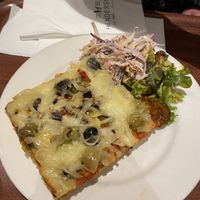 Veggie pizza  at Henderson's Restaurant in Edinburgh