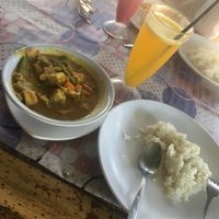 Vegetable Tofu Curry & Orange Juice 😍 at ZZZ Warung Local Food in 
