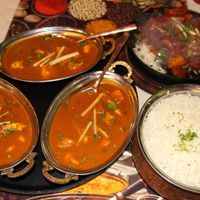 Gestern bin ich mit meiner Familie zum Abendessen nach India Express gefahren. Das Essen war wie immer fantastisch. Sie servieren großartige indische Gewürzaromen auf unserem Tel at India Express in Berlin