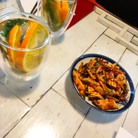 Orange-Ingwer-Minz-Tee und "Tofu = all you need" (Tofuhaut mit Sauce) at miss mai in Dortmund