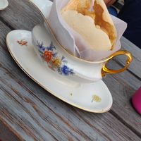 You get the pita in a gravy pot! at Nil - Grünbergerstr. in Berlin