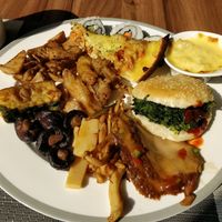 Yum yum food at Amitabha Zhen Su Guan - 阿弥陀佛珍素馆 in Fuzhou