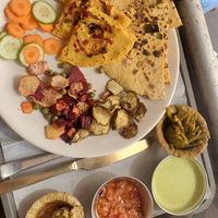 Vegan omelet and amazingnes of sauces at The Laughing Buddha Cafe in Pushkar