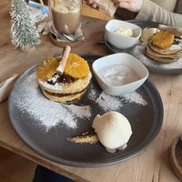 Mince pie pancakes, they had vegan cream and ice cream   at Kibble Bakery in Skipton