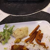 Cabbage rolls with veggies. Buckwheat risotto with mushrooms. at Une Cuillère Pour Maman in Bergerac