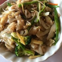 Stopped off her as it’s close to the highway but was pleasantly surprised at how good the food was here! Lots of rice noodle options for vegans, and egg noodle options for vegetarians. Also vegetable fried rice, fried bean curd, fries and a variety of mix vegetable dishes. at New Hong Kong Star in Plainfield