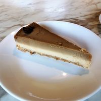 Raw mocha-vanilla cheezecake at Makeout Colombia in Bogota