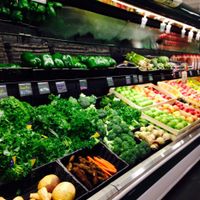 More produce at MOM's Organic Market in Washington