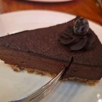 Pastís de xocolata vegà at Celicioso Barquillo in Madrid