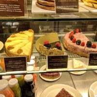 Raw cakes at Celicioso Barquillo in Madrid