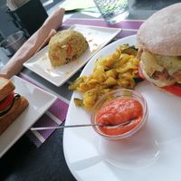 Tapa y platos at Casa Veggy in Nerja