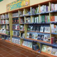 Book shelf at Satoriz in Geispolsheim