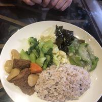 Daily lunch offering  at ShàngHǎi BǎoShēng Táng 上海宝生堂 in Taipei
