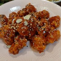 Sweet and sour chick'n at Oh Se Gae Hyang - 오세계향 in Seoul