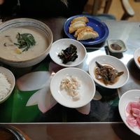 Perilla Soup & Dumplings at Oh Se Gae Hyang - 오세계향 in Seoul