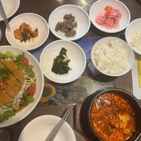 Chicken cutlet, tofu stew, and many side dishes   at Oh Se Gae Hyang - 오세계향 in Seoul