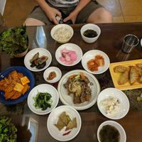 2 vegan bbq meat + side dishes and dumplings at Oh Se Gae Hyang - 오세계향 in Seoul