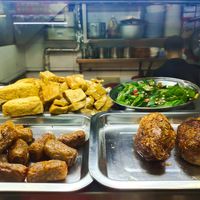 Tauhu at Wan Fu Shi Jie 萬佛世界 in Central Singapore