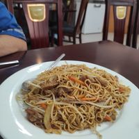 Fried noodles at Pato Beikin in Valencia