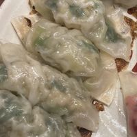 Vegan gyoza on left. Vegetarian gyoza on right    at Chao Chao Gyoza Shijo-Kawaramachi in Kyoto