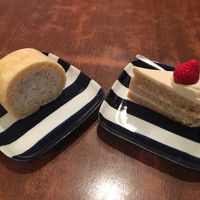 Chestnut roll cake and strawberry decoration cake at Ritz'n in Tsukuba